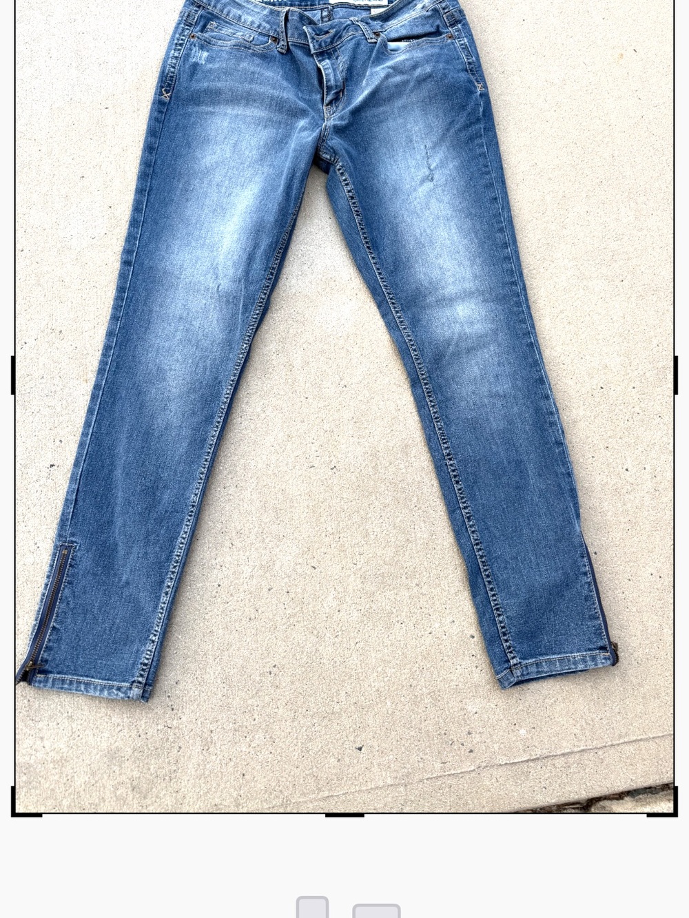 Dkny Women’s Denim Jeans in Blue Wash